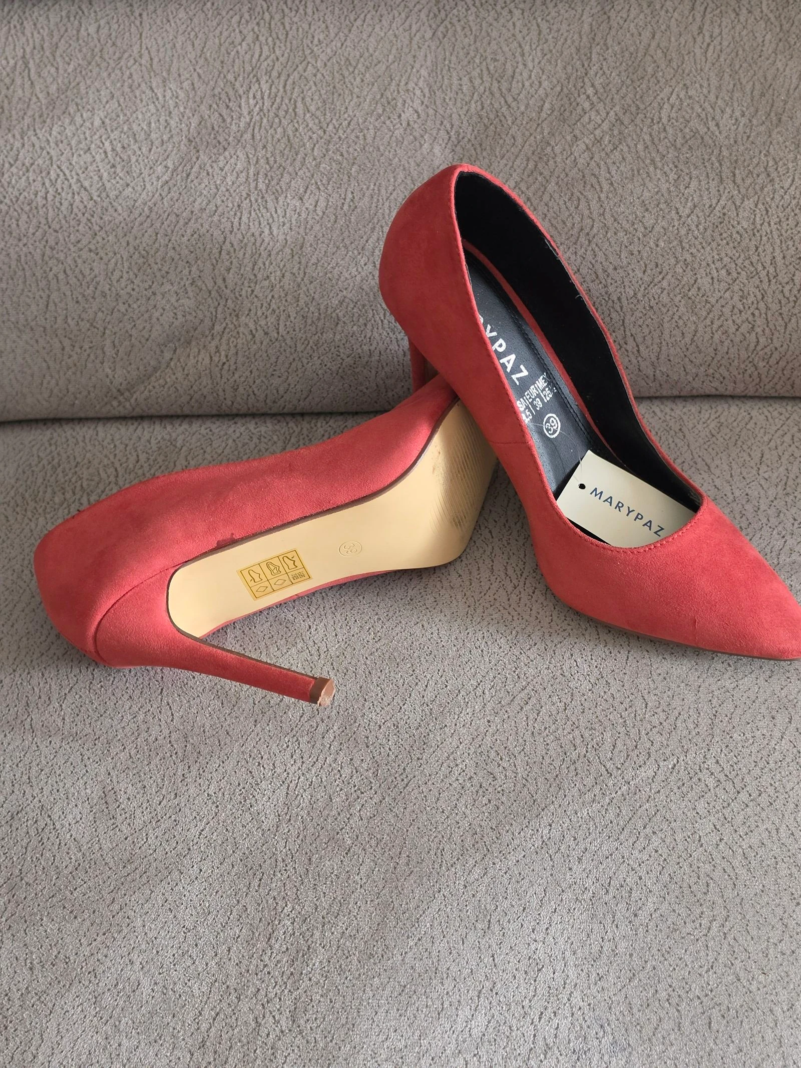 Sapatos de salto vermelho coral Marypaz T.39 – photo 2